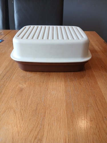 Vintage tupperware brown - brown, cream
